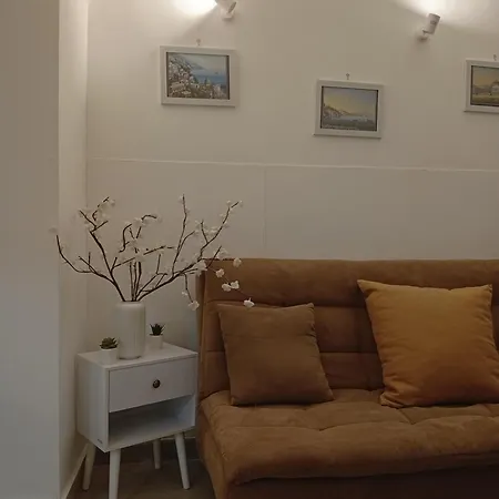 Apartman Decumani 21 *